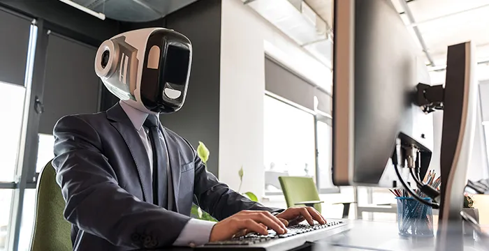 2022 yılında ortaya çıkan avukat robot